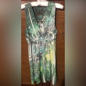 Cute and casual can be dress or top. Only wore once.